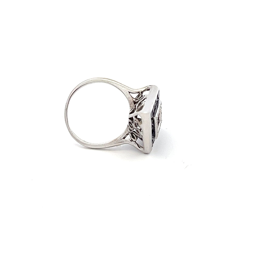 9ct Gold Fancy Style Sapp/Dia Ring N.V £1800