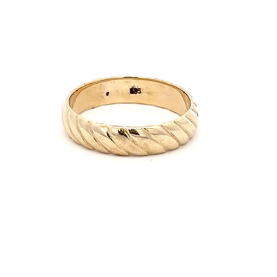 14ct Gold Band With Twist Pattern N.V. £800