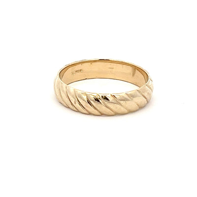 14ct Gold Band With Twist Pattern N.V. £800