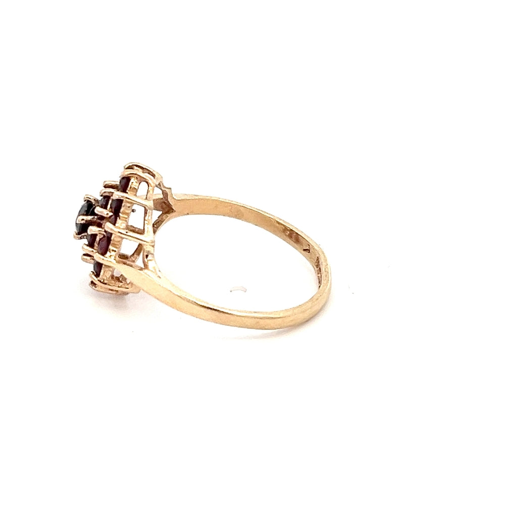 9ct Gold Garnet Ring N.V. £300