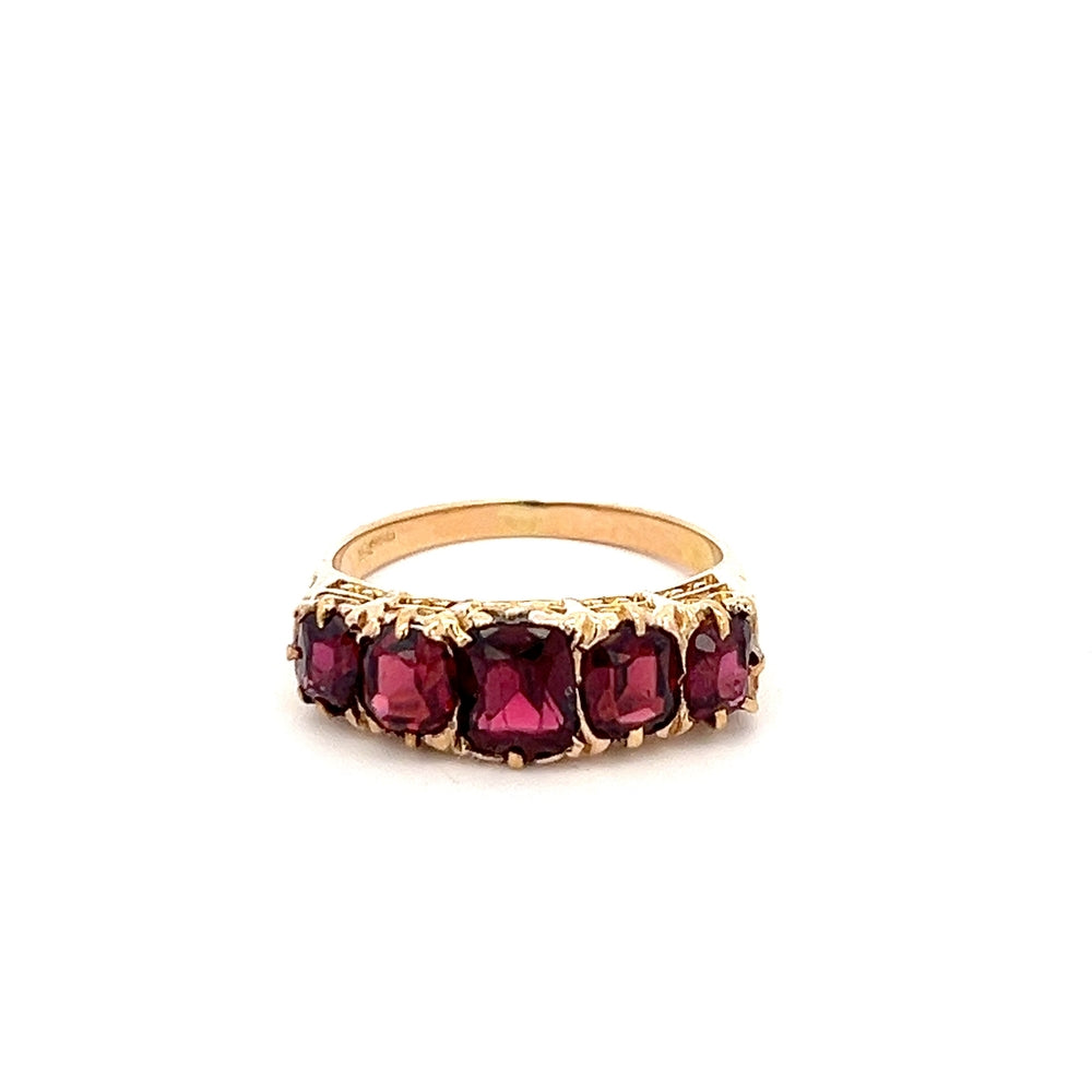 9ct Garnet 5 Stone Ring NV £600