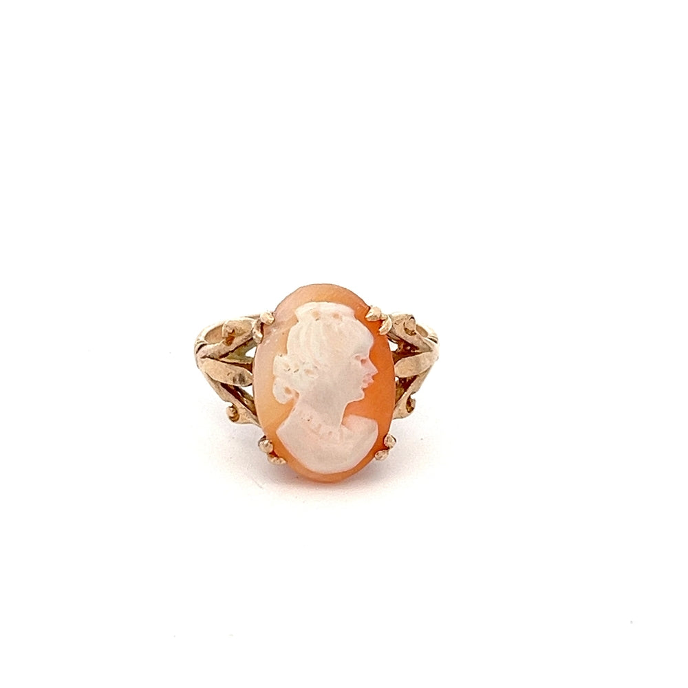 9ct Cameo Ring NV £330
