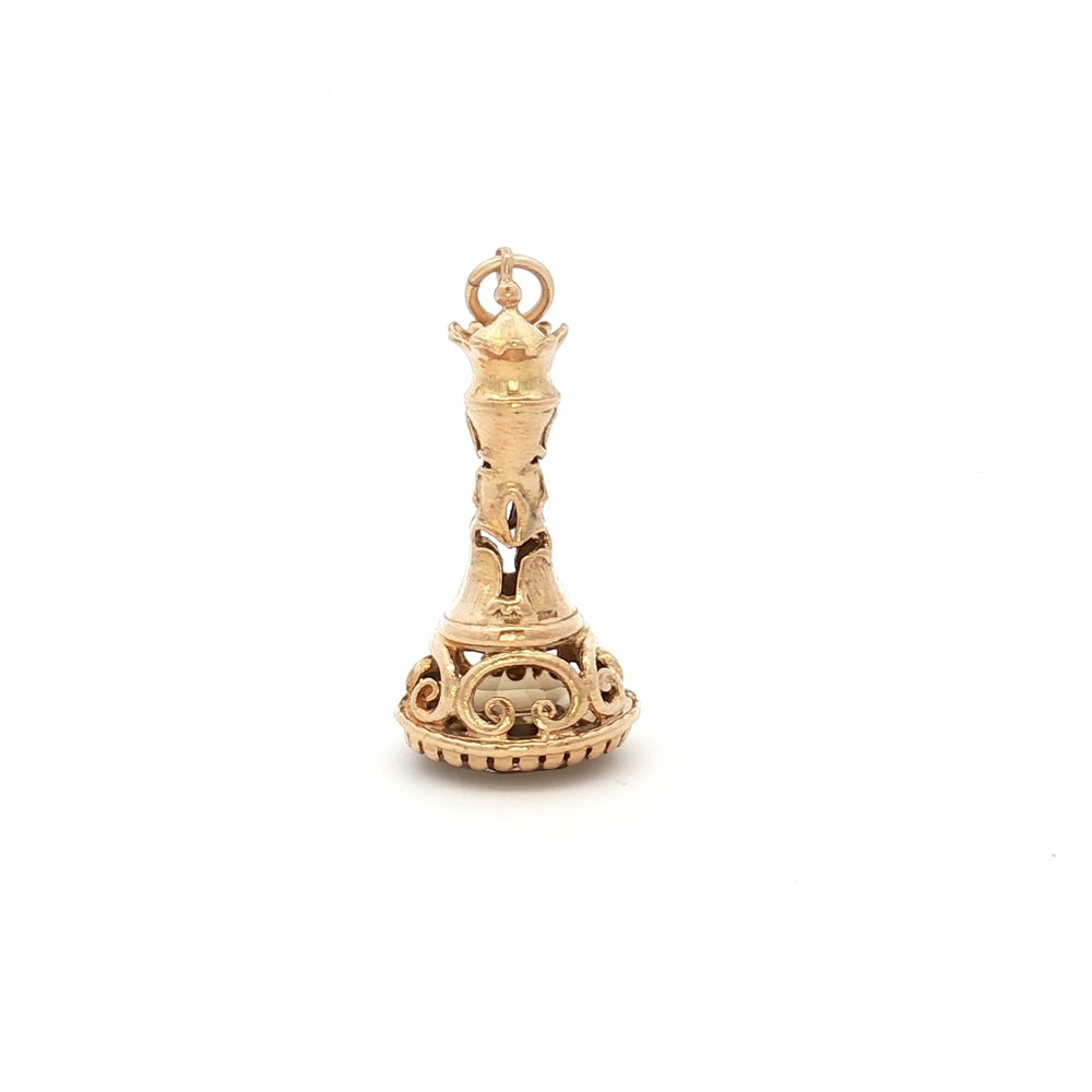 9ct Yellow Gold Queen Chess Piece N.V. £680
