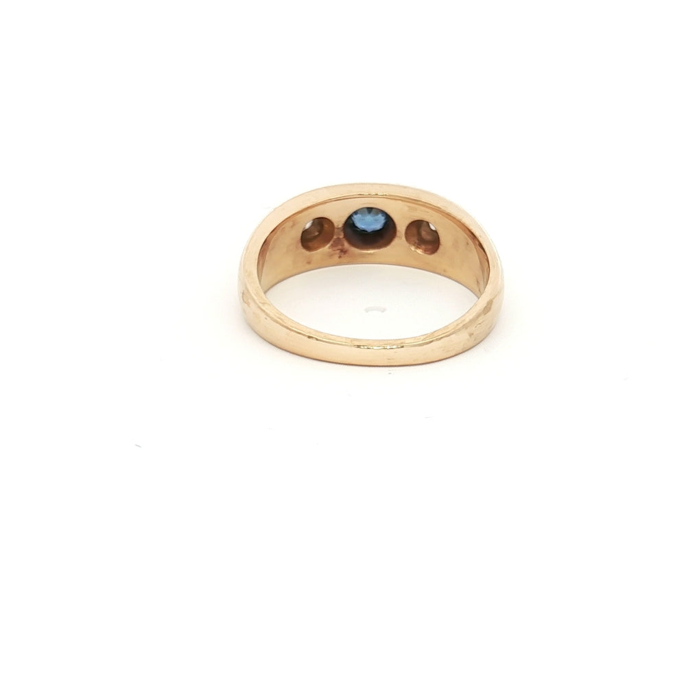 18ct Gold Sapphire & Diamond Ring N.V. £2000