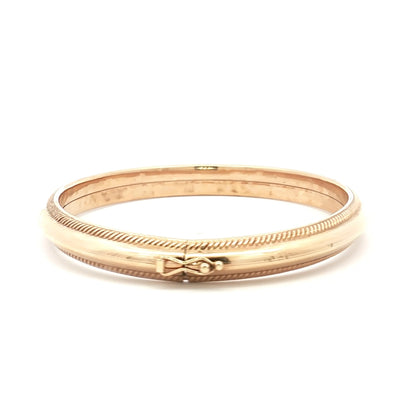 9ct Yellow Gold Bangle N.V. £800