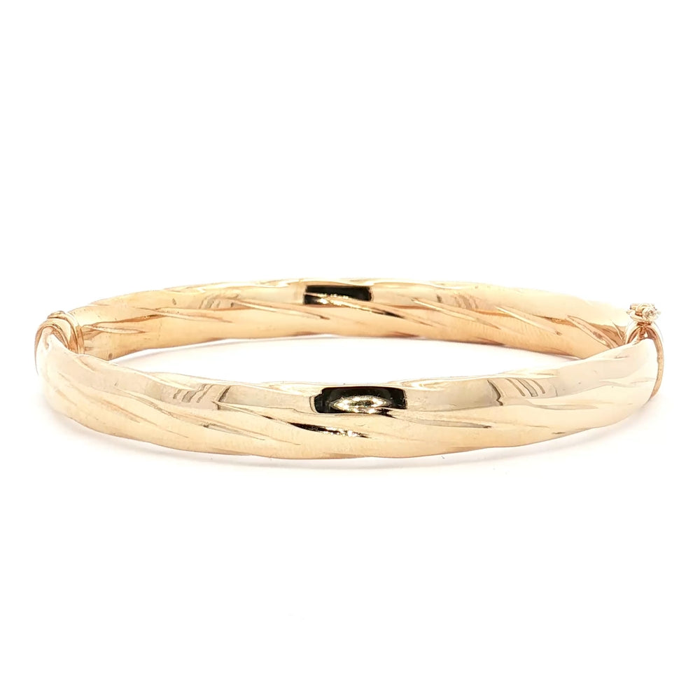 9ct Yellow Gold Bangle N.V. £900