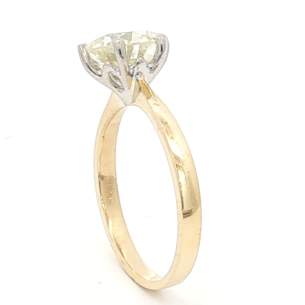 2.10ct, 18ct Yellow gold Diamond Solitaire Ring NV £14,000