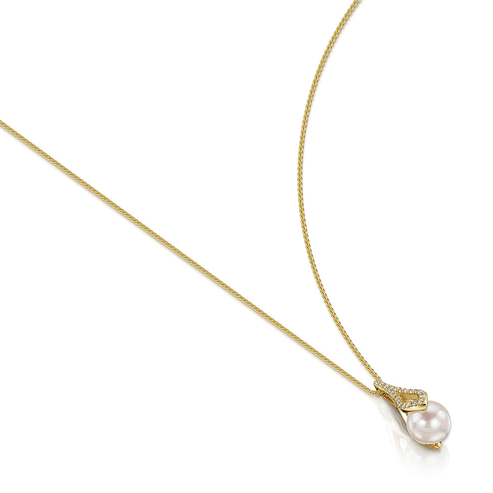 9ct Yellow Gold Pearl Pendant & Chain